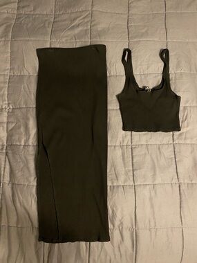 Lulu's Black Ribbed Crop Tank